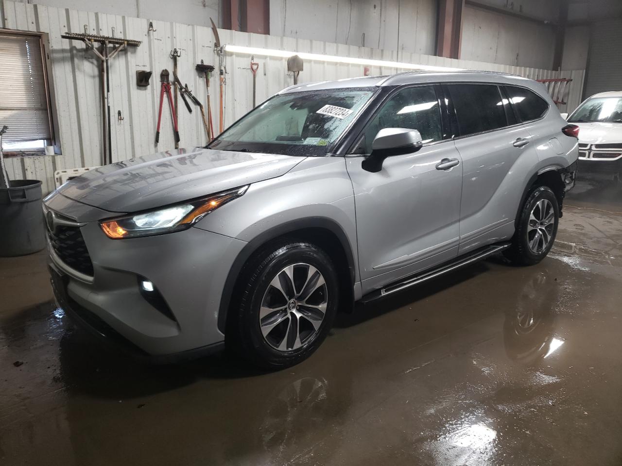 TOYOTA HIGHLANDER XLE