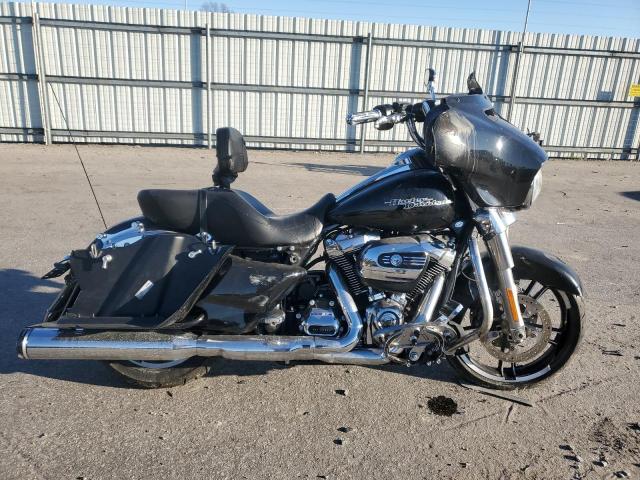 2019 HARLEY-DAVIDSON FLHX - 1HD1KBC1XKB676010