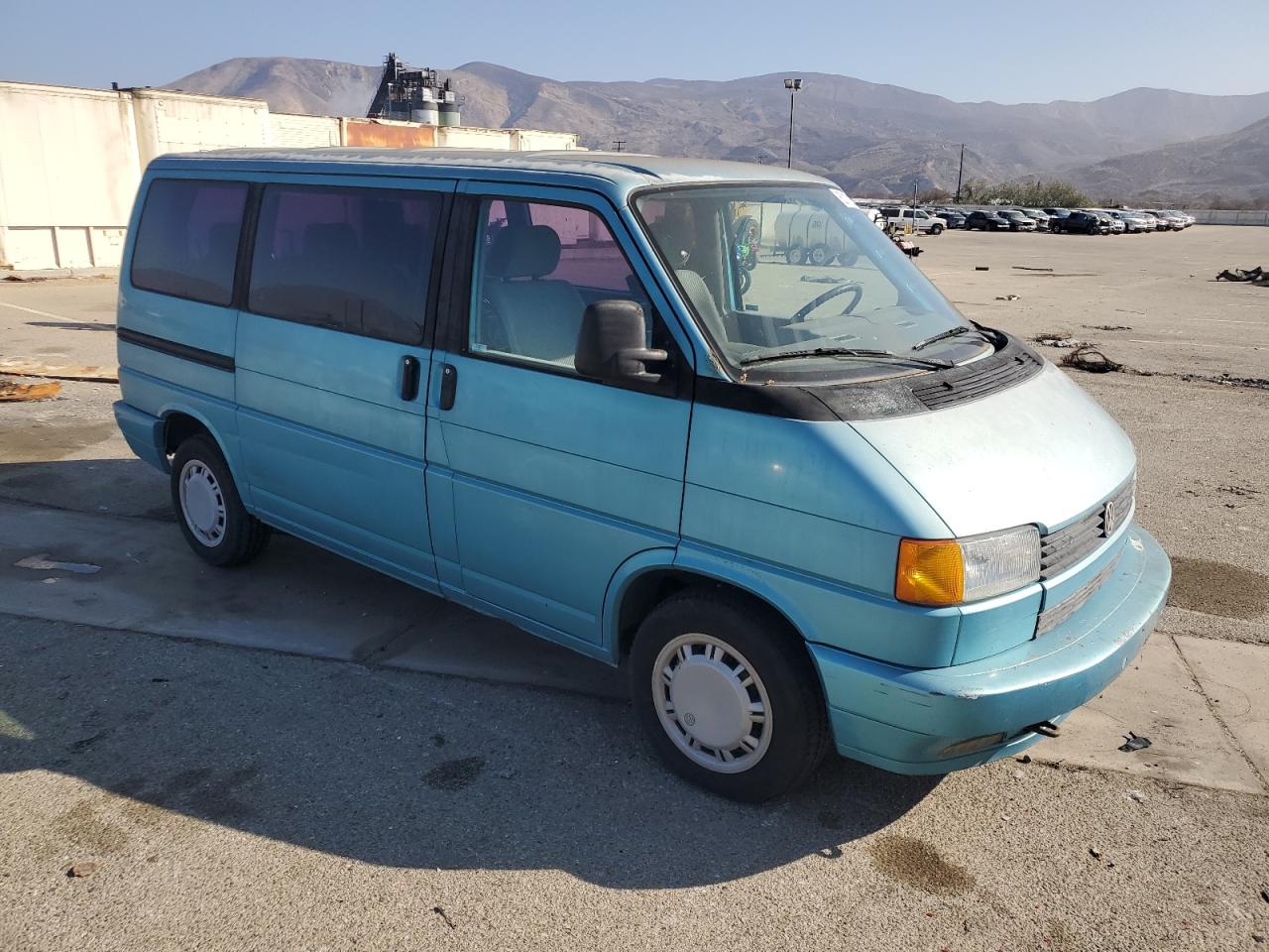 Lot #3036960737 1993 VOLKSWAGEN EUROVAN GL