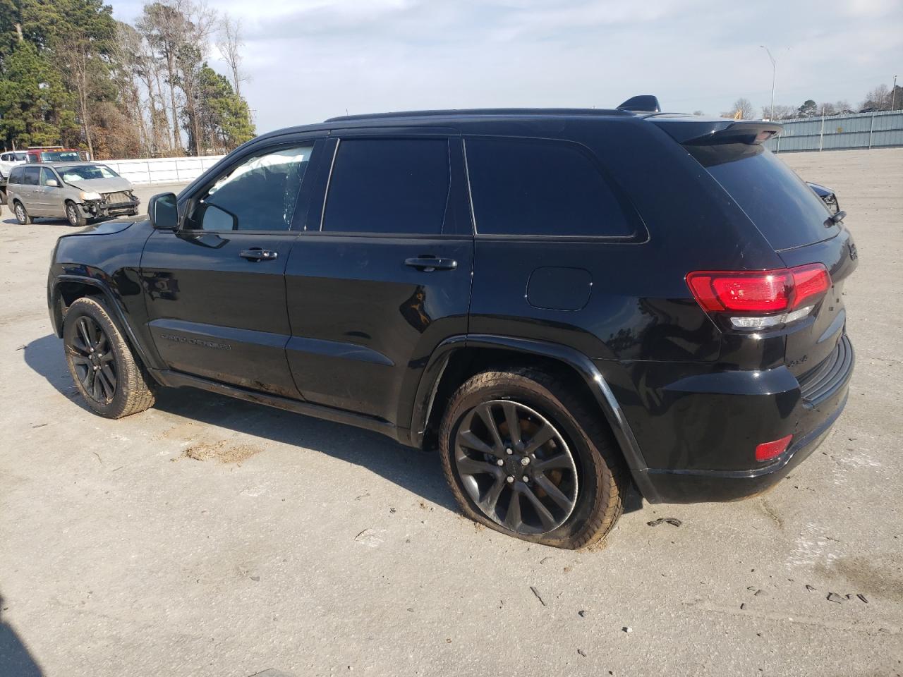 JEEP GRAND CHEROKEE LAREDO