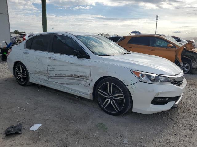 VIN 1HGCR2F51GA035282 2016 HONDA ACCORD no.4