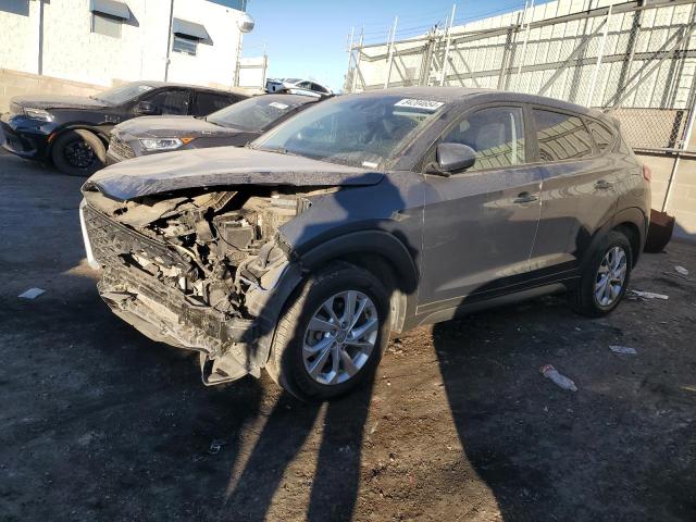 HYUNDAI TUCSON SE 2019 gray  gas KM8J23A46KU942613 photo #1