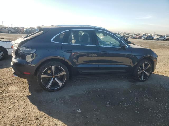 VIN WP1AA2A56NLB05119 2022 PORSCHE MACAN no.3