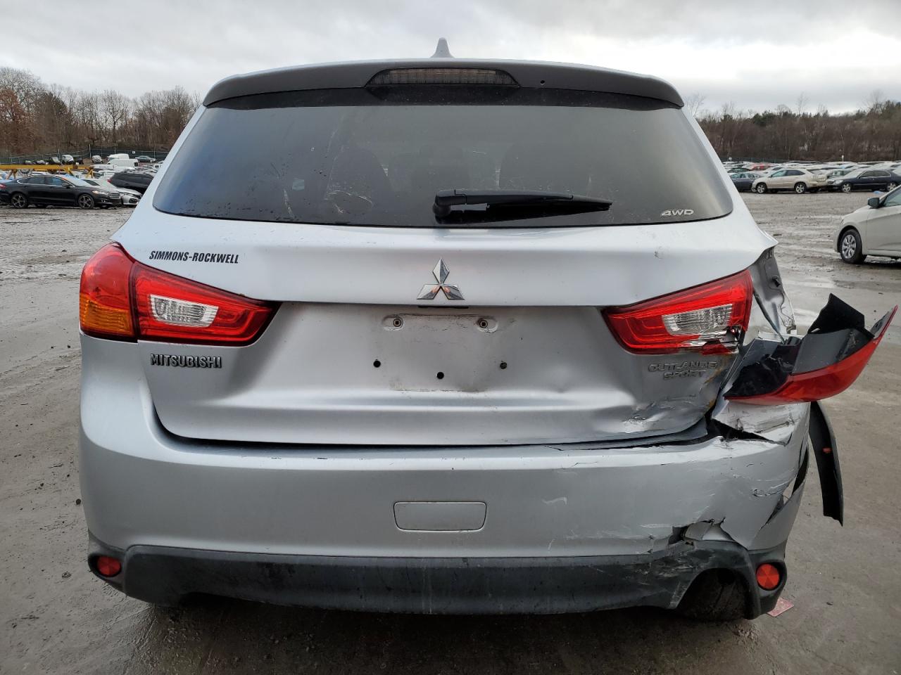 Lot #3030736135 2017 MITSUBISHI OUTLANDER