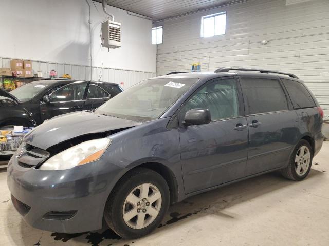 TOYOTA SIENNA CE