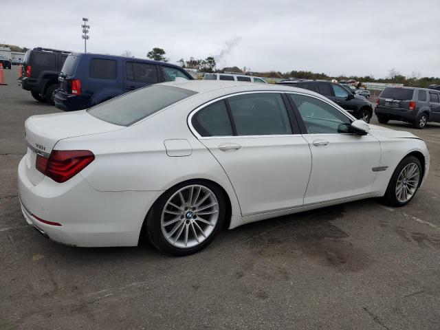 VIN WBAYA8C51DD227960 2013 BMW 7 SERIES no.3