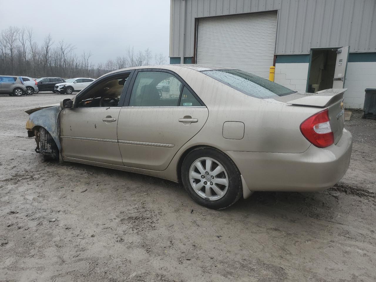 Lot #3034290127 2004 TOYOTA CAMRY LE