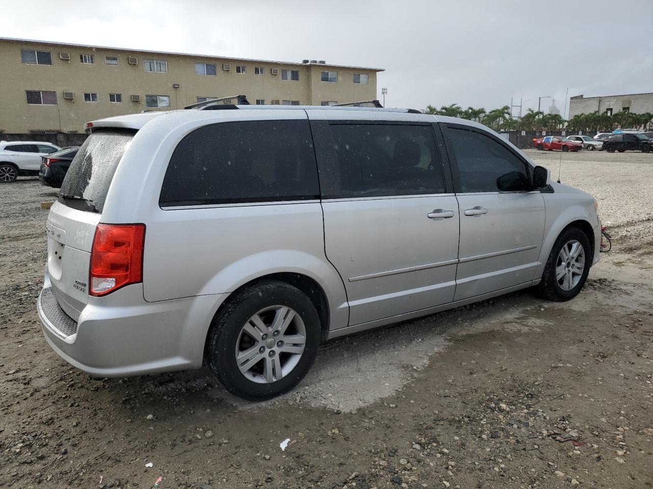 Lot #3027013882 2011 DODGE GRAND CARA