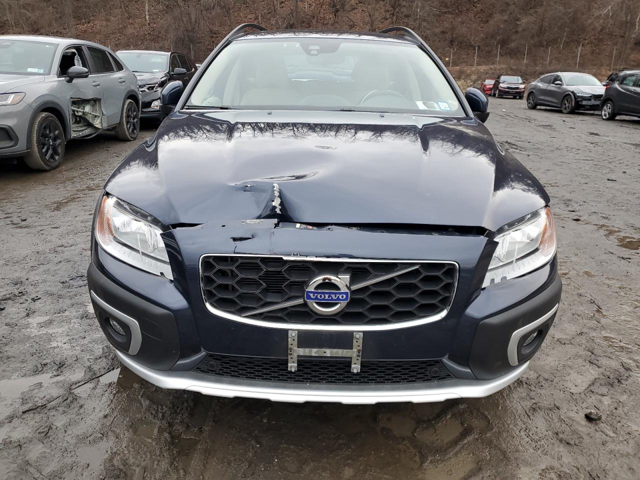 Lot #3034280149 2015 VOLVO XC70 T5 PR