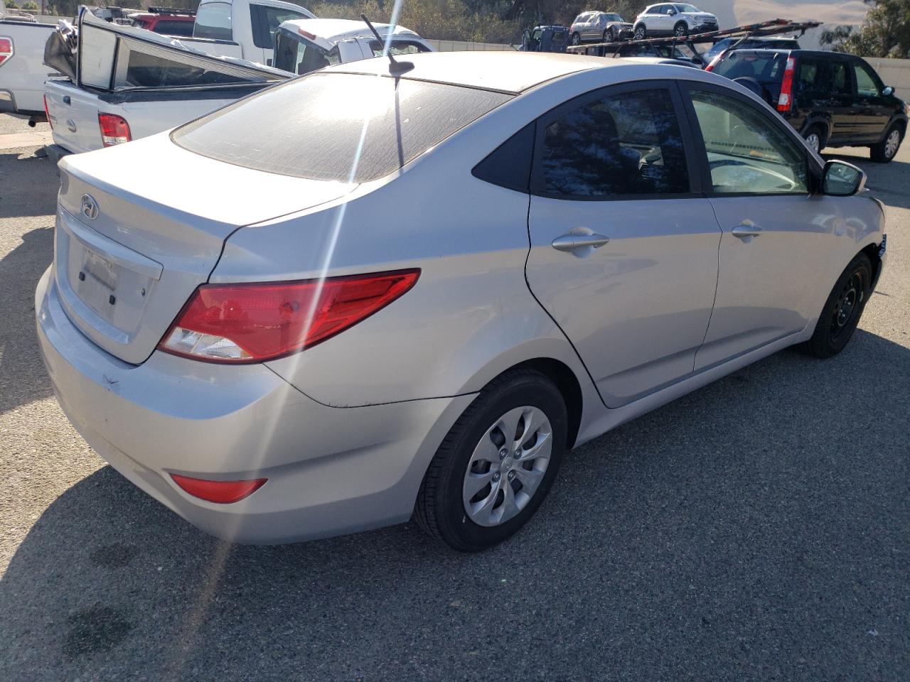 Lot #3030427493 2016 HYUNDAI ACCENT SE