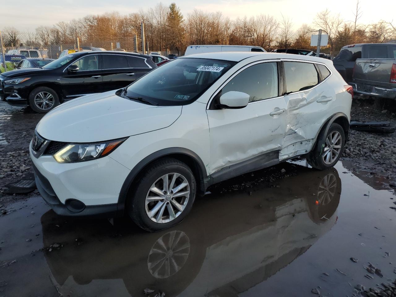  Salvage Nissan Rogue