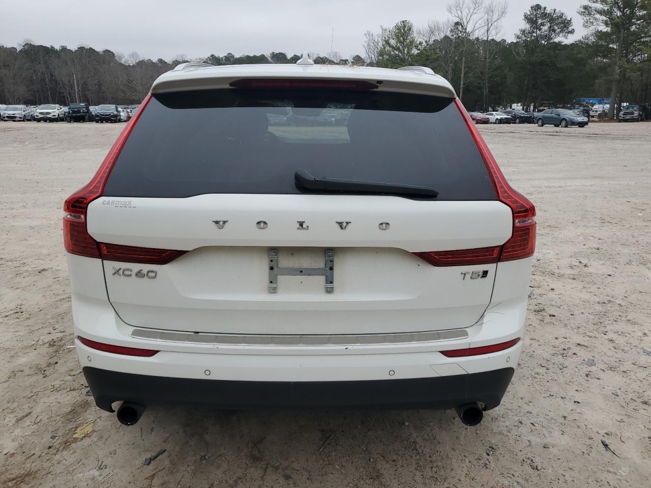 Lot #3034433772 2020 VOLVO XC60 T5 MO