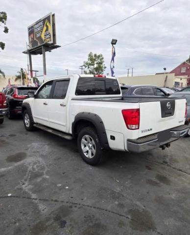 NISSAN TITAN XE 2004 white crew pic gas 1N6AA07B04N567307 photo #4