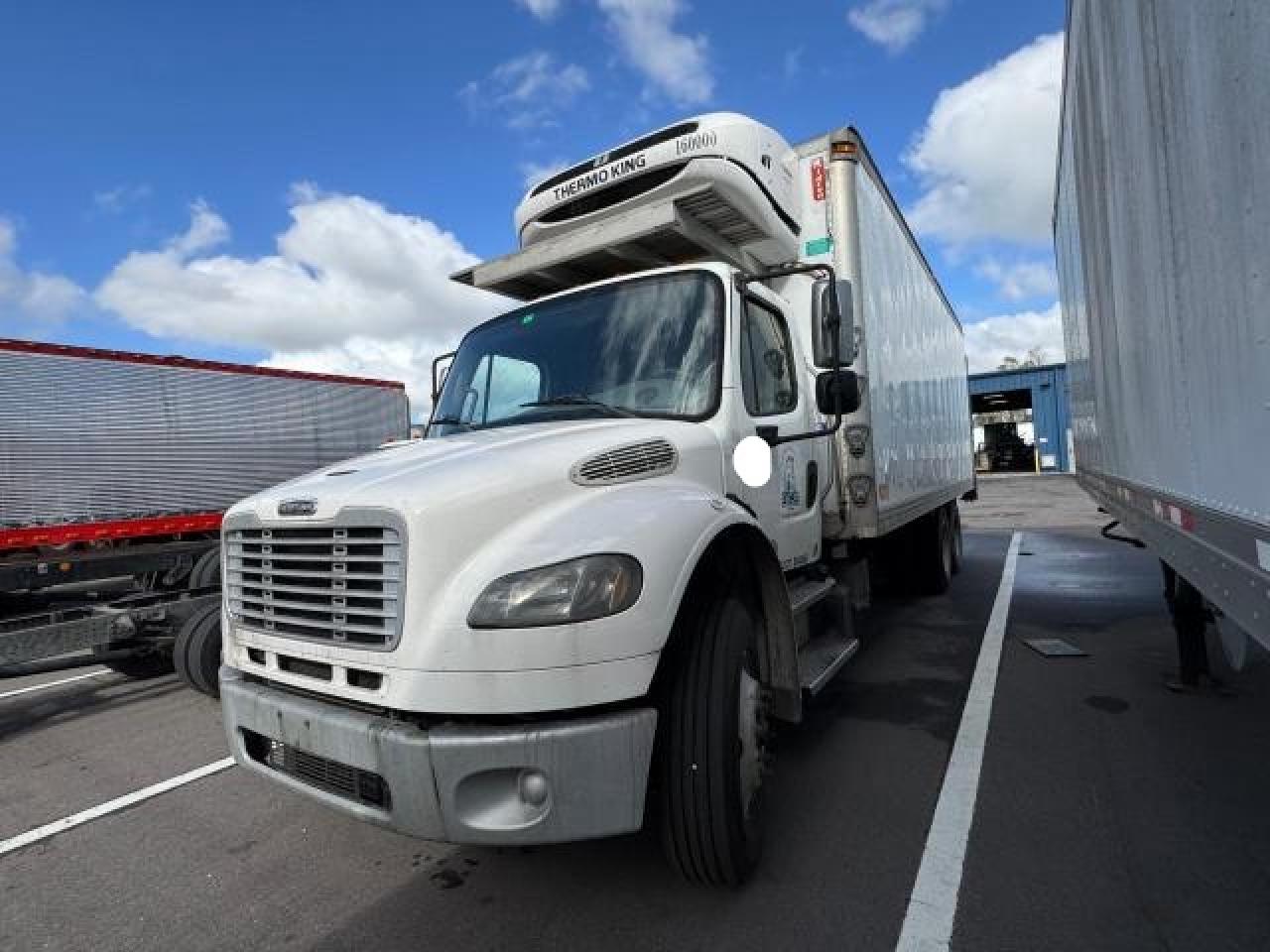 Lot #3036951776 2016 FREIGHTLINER M2 106 MED