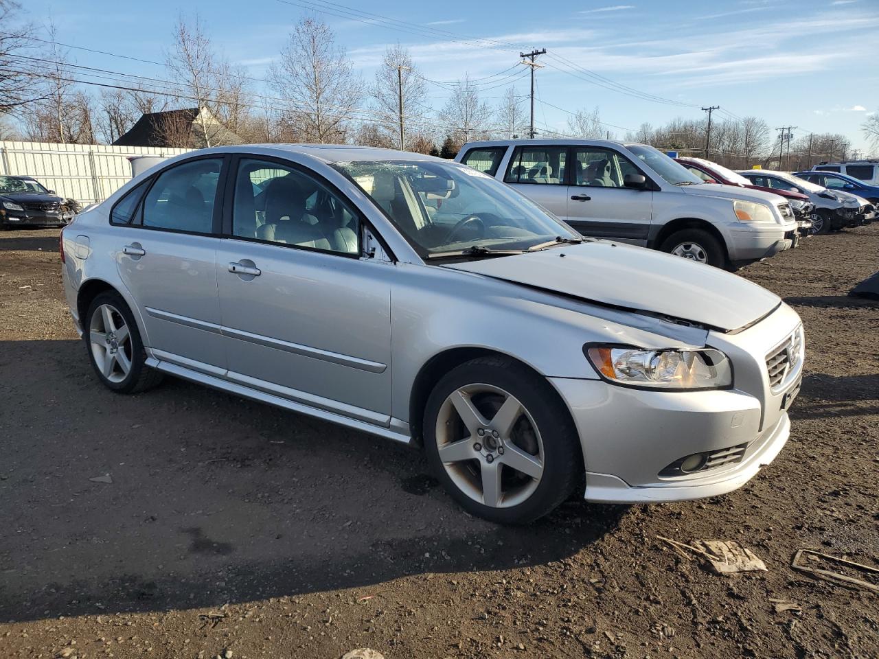 Lot #3033010051 2009 VOLVO S40 T5