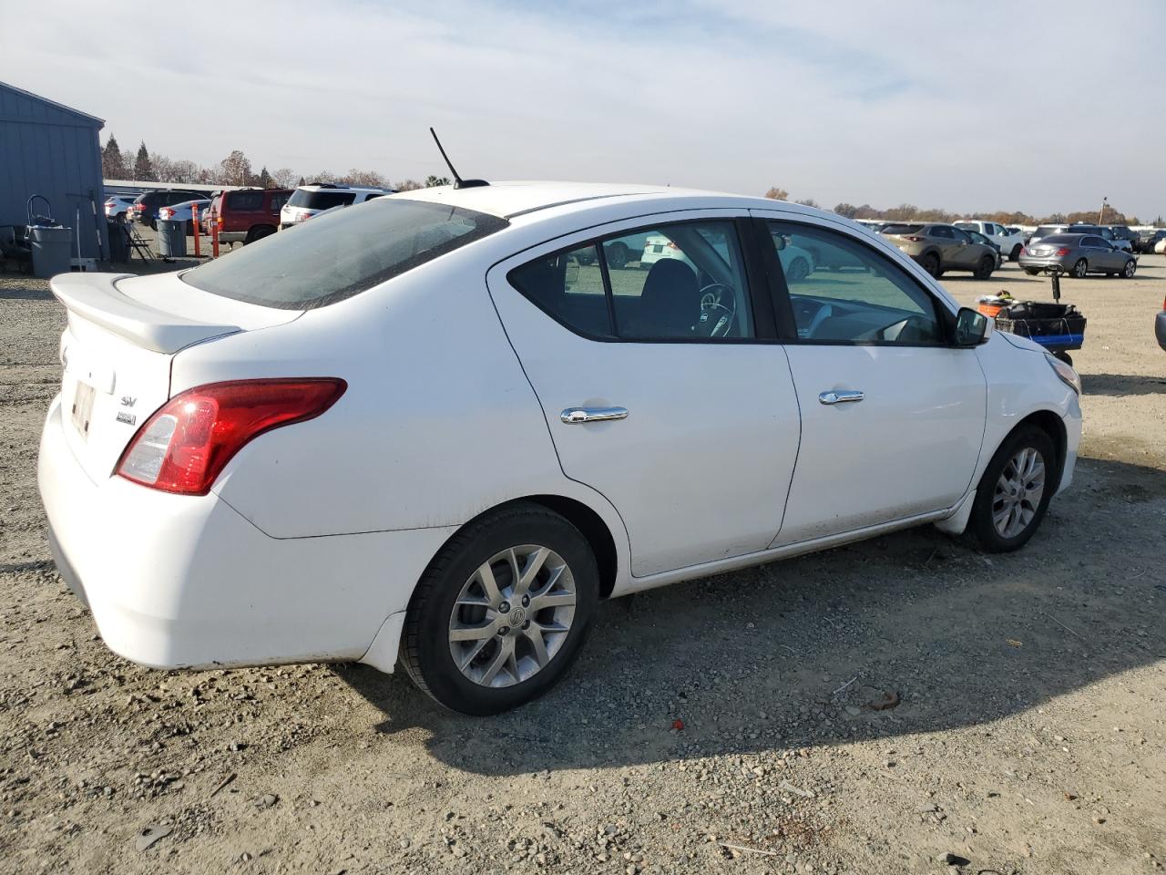 Lot #3024939398 2018 NISSAN VERSA S