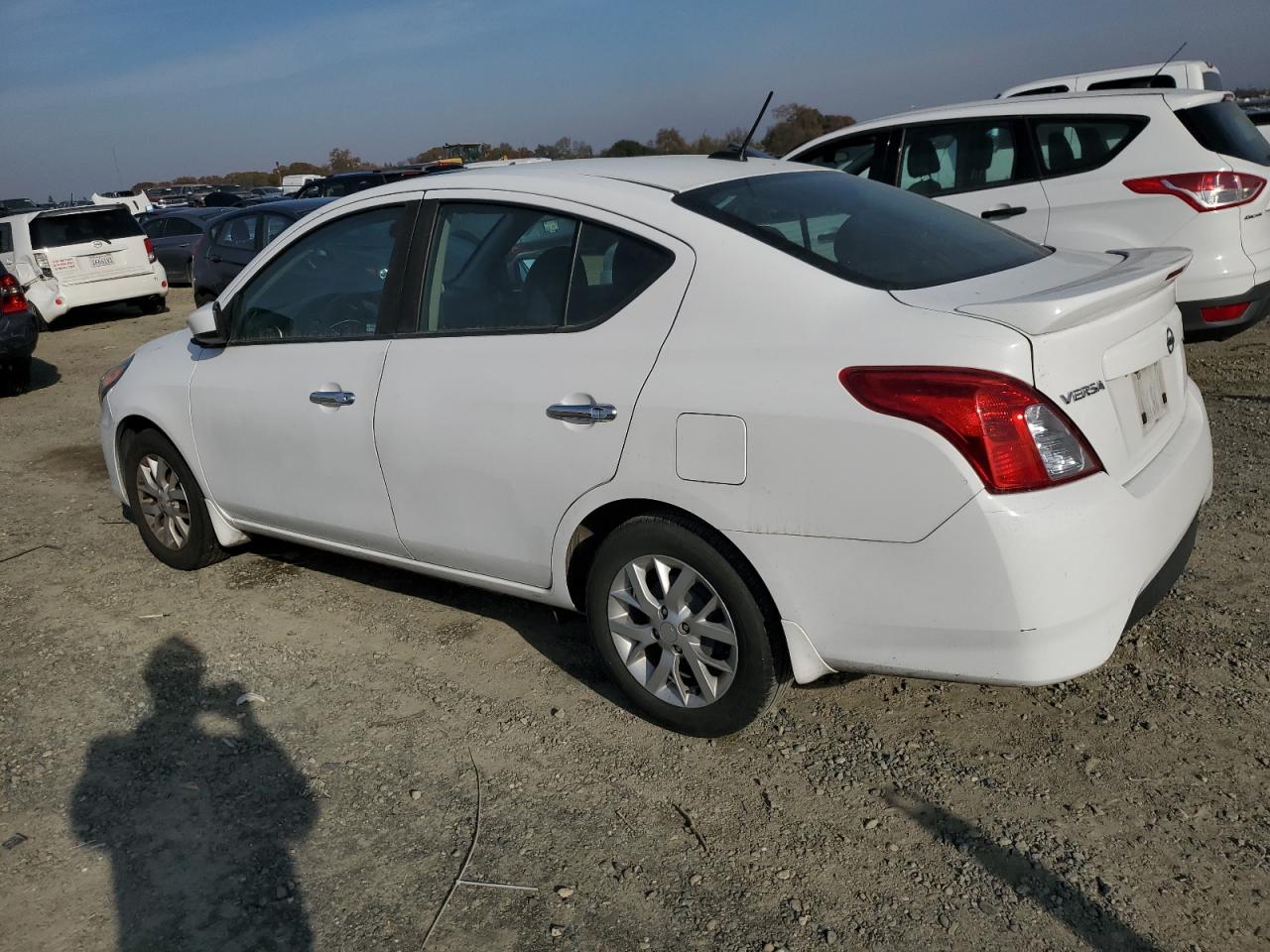 Lot #3024939398 2018 NISSAN VERSA S