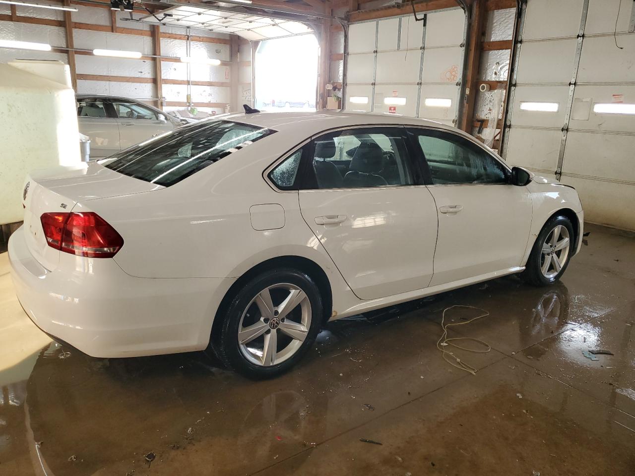 Lot #3030660111 2012 VOLKSWAGEN PASSAT SE