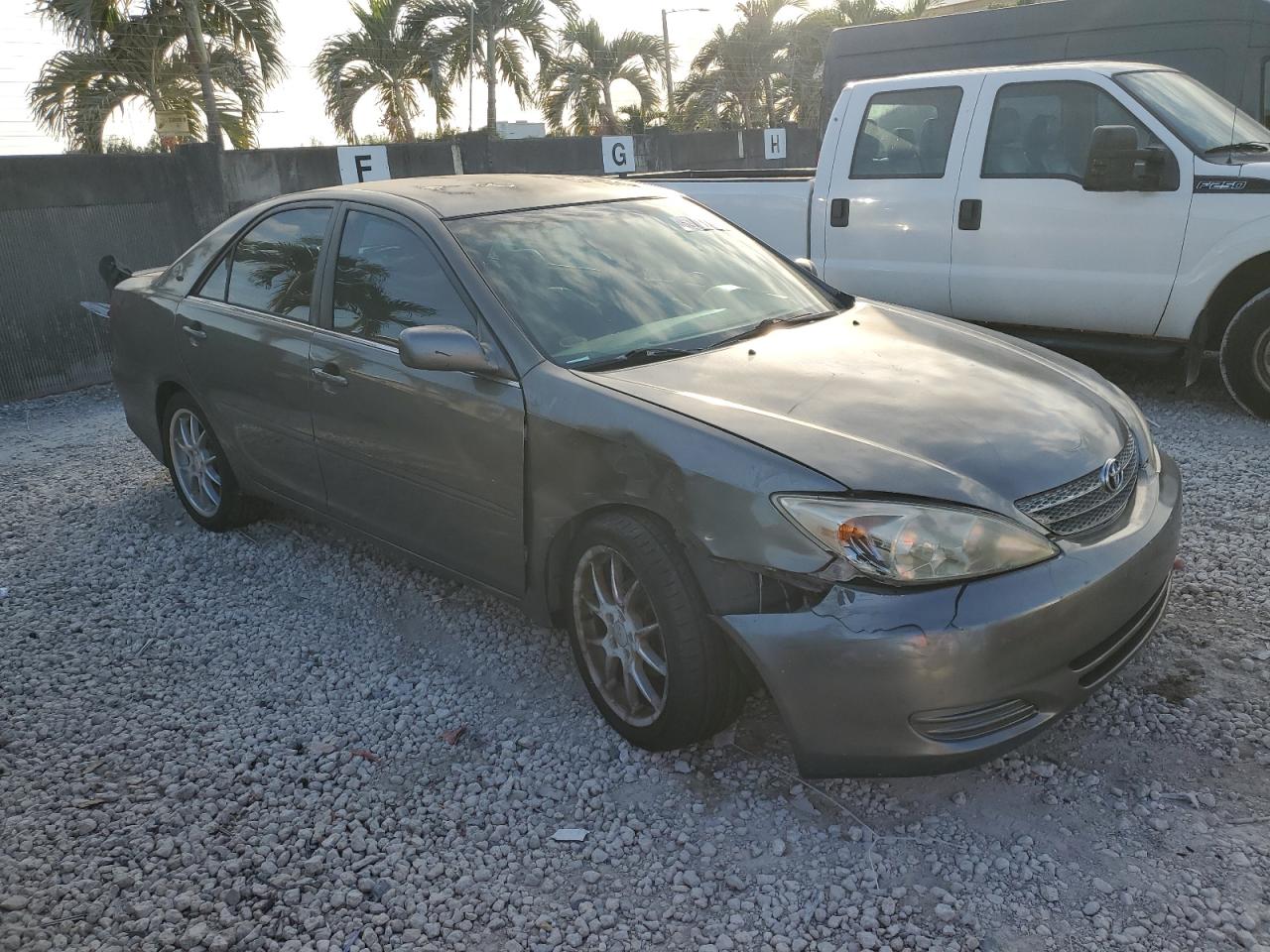 Lot #3028504940 2004 TOYOTA CAMRY LE