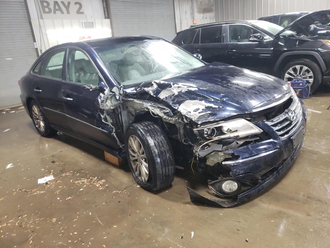 Lot #3025958959 2011 HYUNDAI AZERA GLS