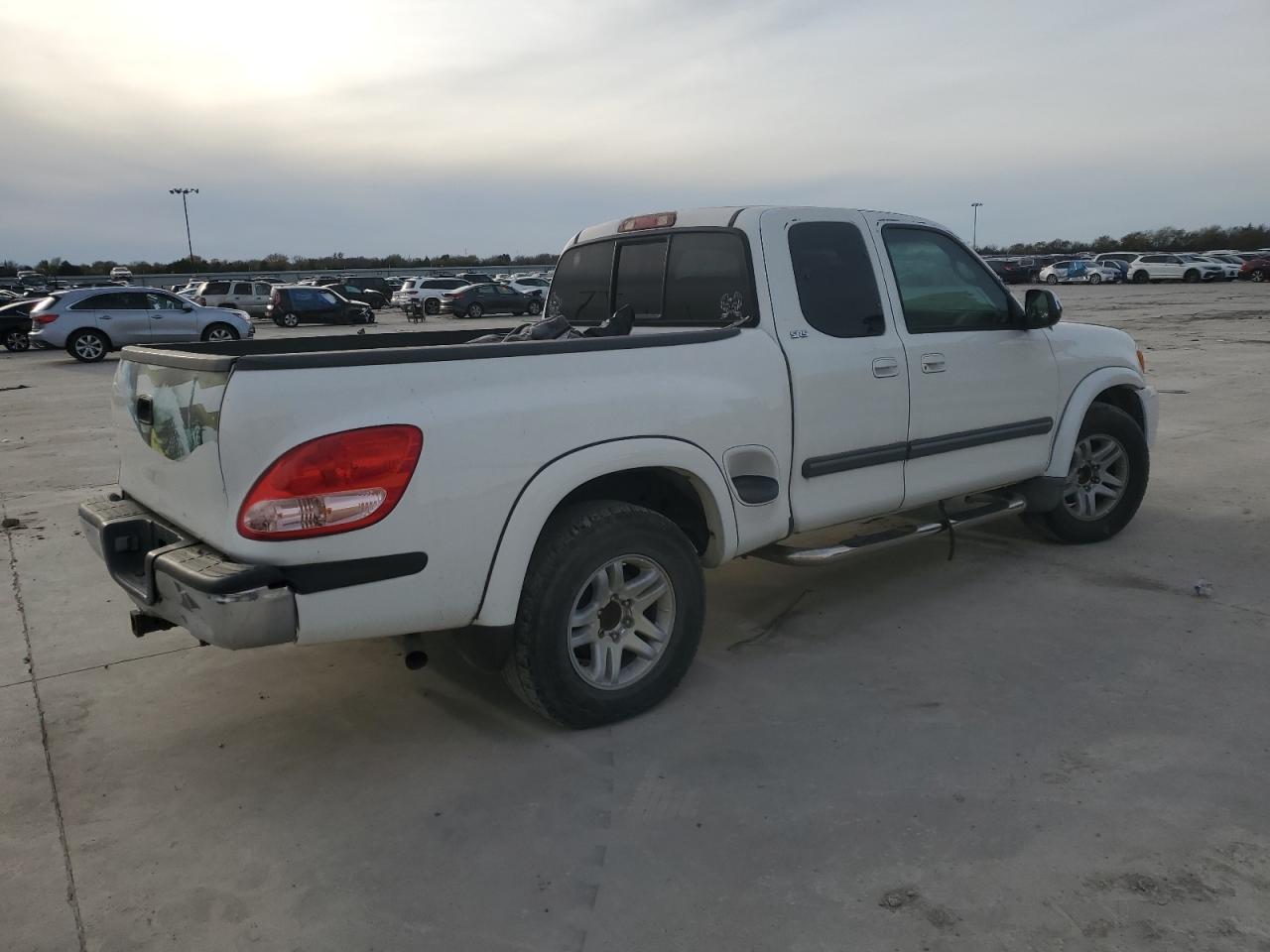 Lot #3031406697 2004 TOYOTA TUNDRA ACC