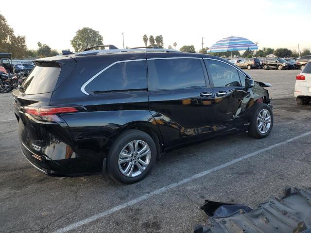 VIN 5TDESKFC5MS033379 2021 TOYOTA SIENNA no.3