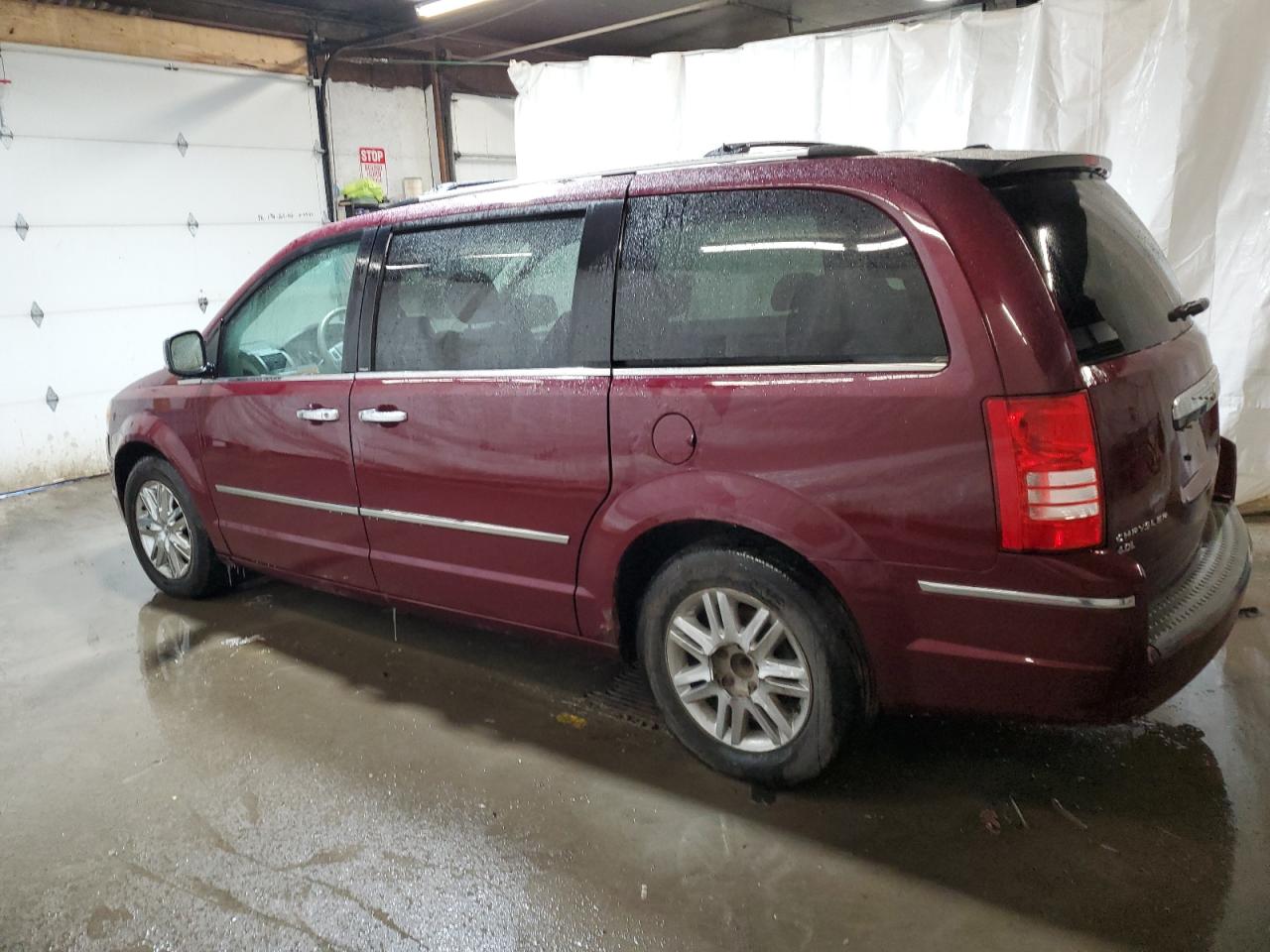 Lot #3028361797 2009 CHRYSLER TOWN & COU