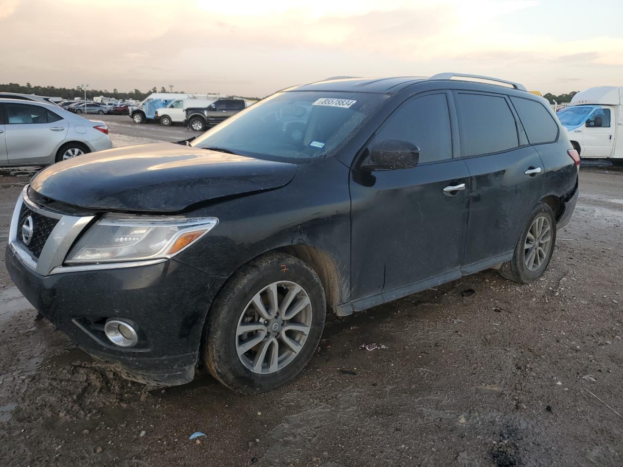  Salvage Nissan Pathfinder