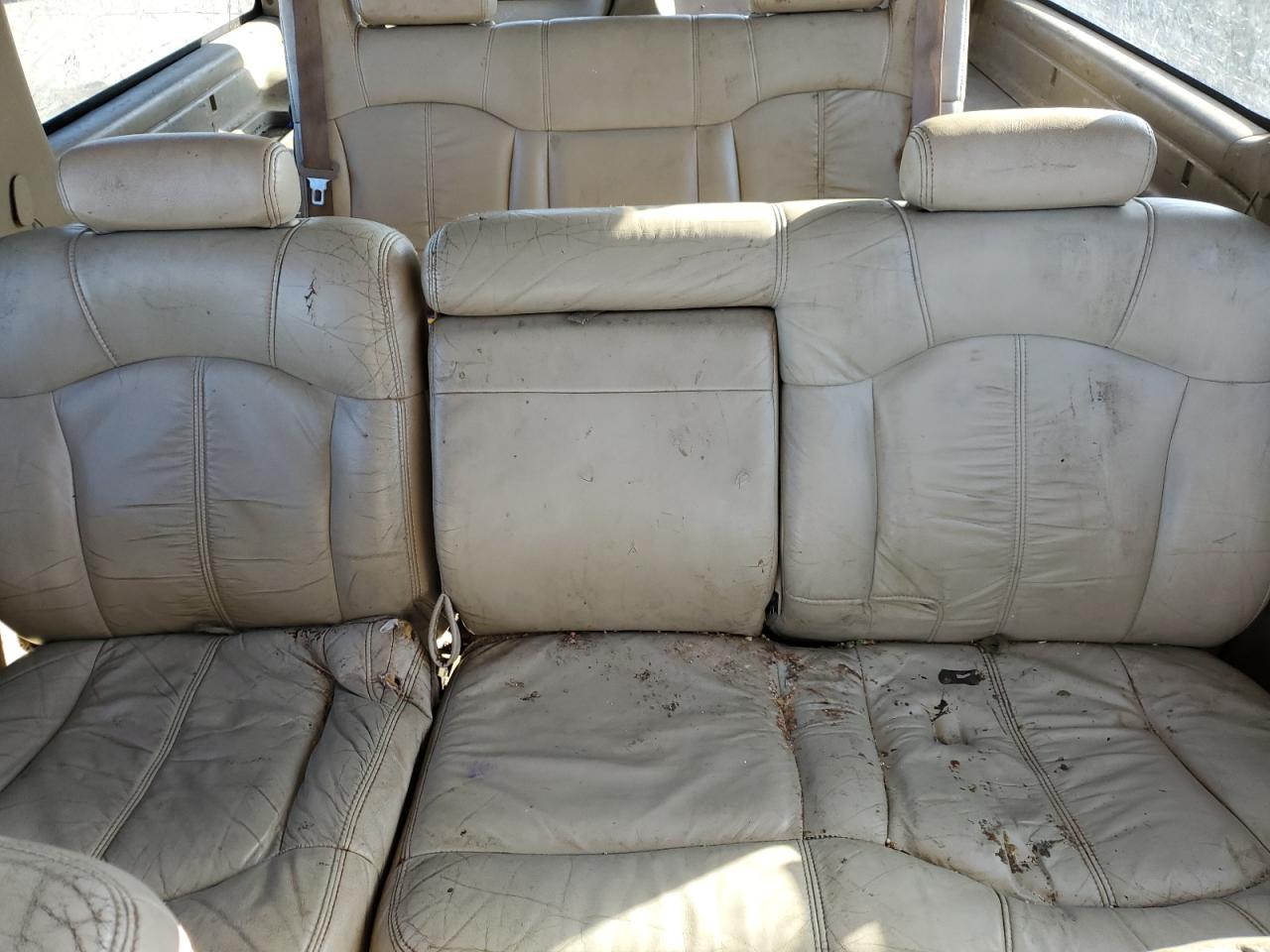 Lot #3030401475 2001 CHEVROLET SUBURBAN C