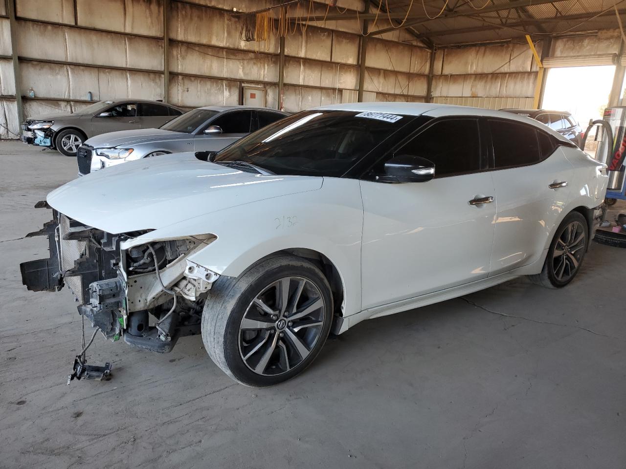  Salvage Nissan Maxima