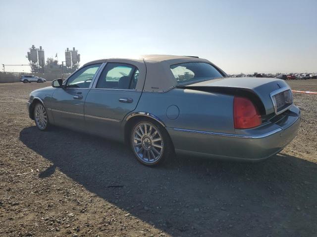 LINCOLN TOWN CAR E 2004 green  gas 1LNHM81W24Y666076 photo #3