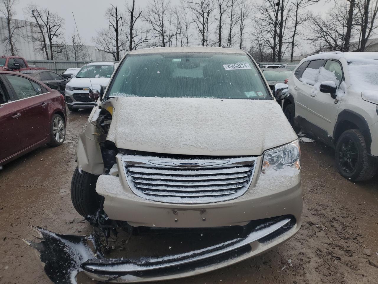 Lot #3033236821 2015 CHRYSLER TOWN & COU