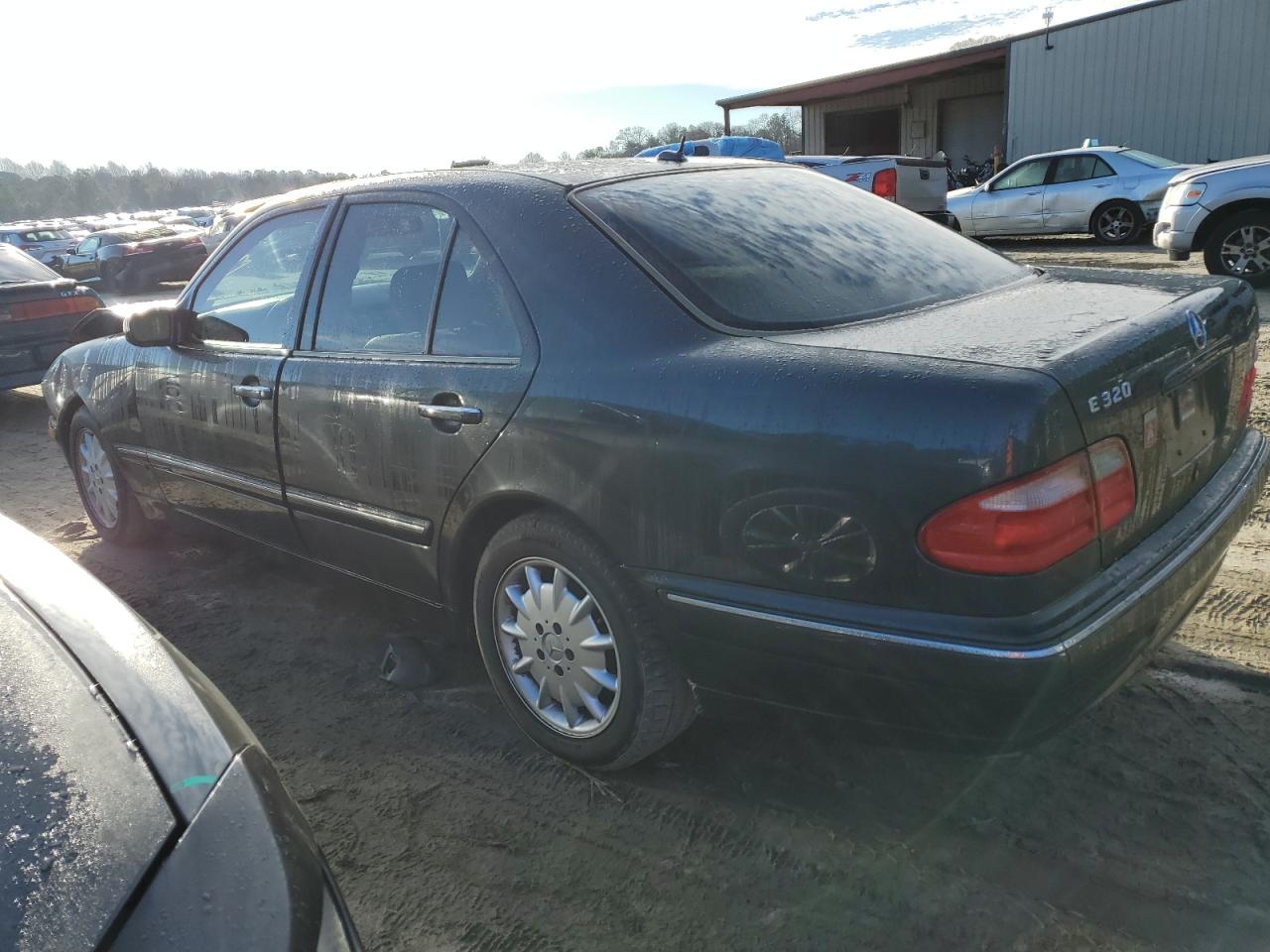 Lot #3050596109 2001 MERCEDES-BENZ E 320