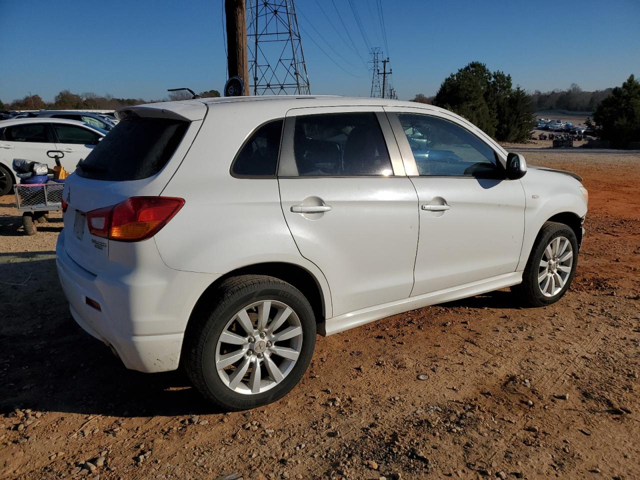 Lot #3024380588 2011 MITSUBISHI OUTLANDER