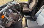 Lot #3025101271 2016 VOLVO VN VNL