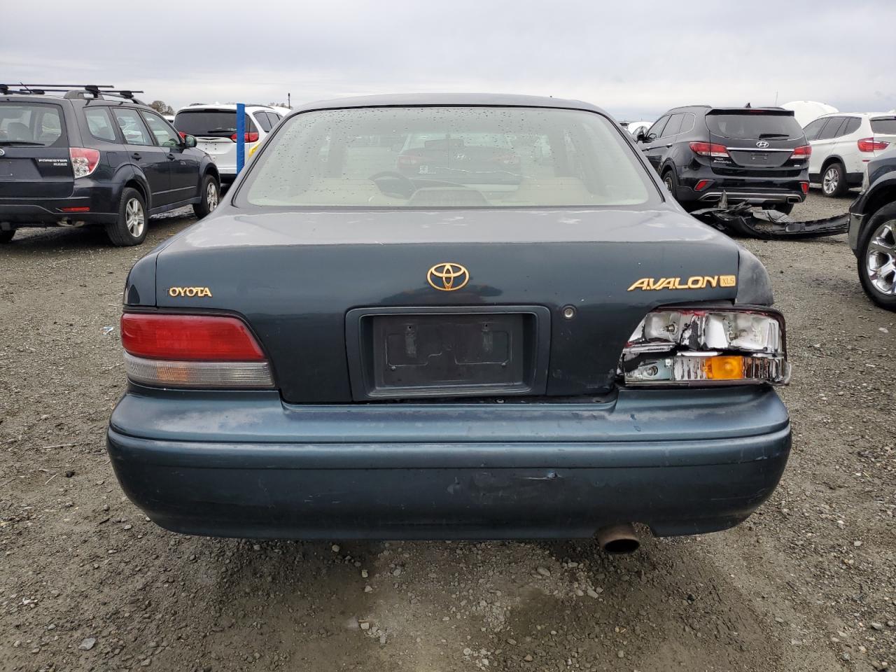 Lot #3027118787 1997 TOYOTA AVALON XL