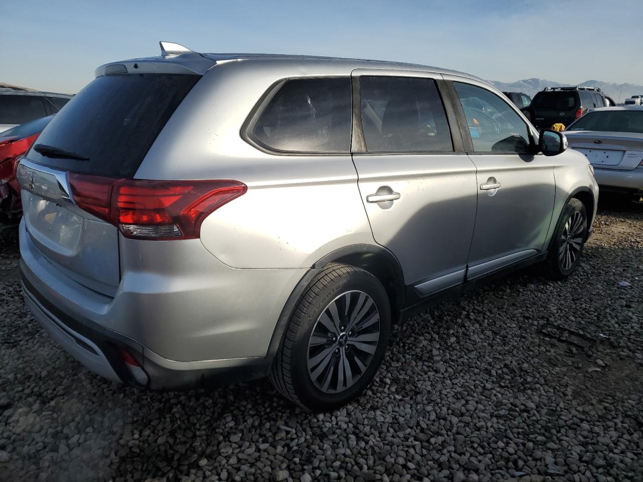 Lot #3051444290 2019 MITSUBISHI OUTLANDER