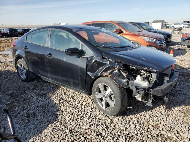 VIN 3KPFL4A7XJE166216 2018 KIA FORTE no.4