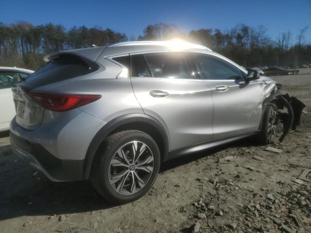 INFINITI QX30 BASE 2017 silver  gas SJKCH5CR9HA033563 photo #4