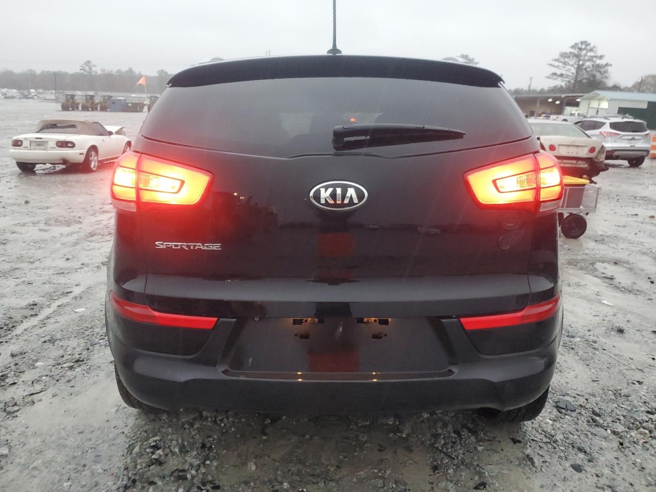 KIA SPORTAGE LX
