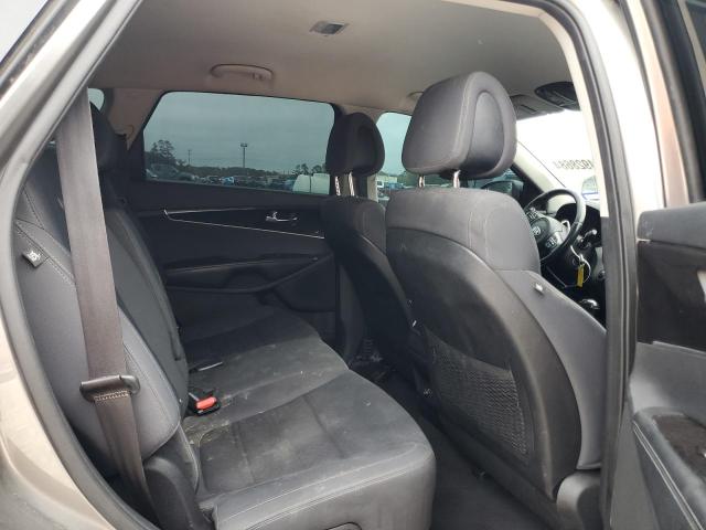 2016 KIA SORENTO LX - 5XYPG4A34GG027362