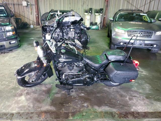 2019 HARLEY-DAVIDSON FLHC 1HD1YAJ23KB070066