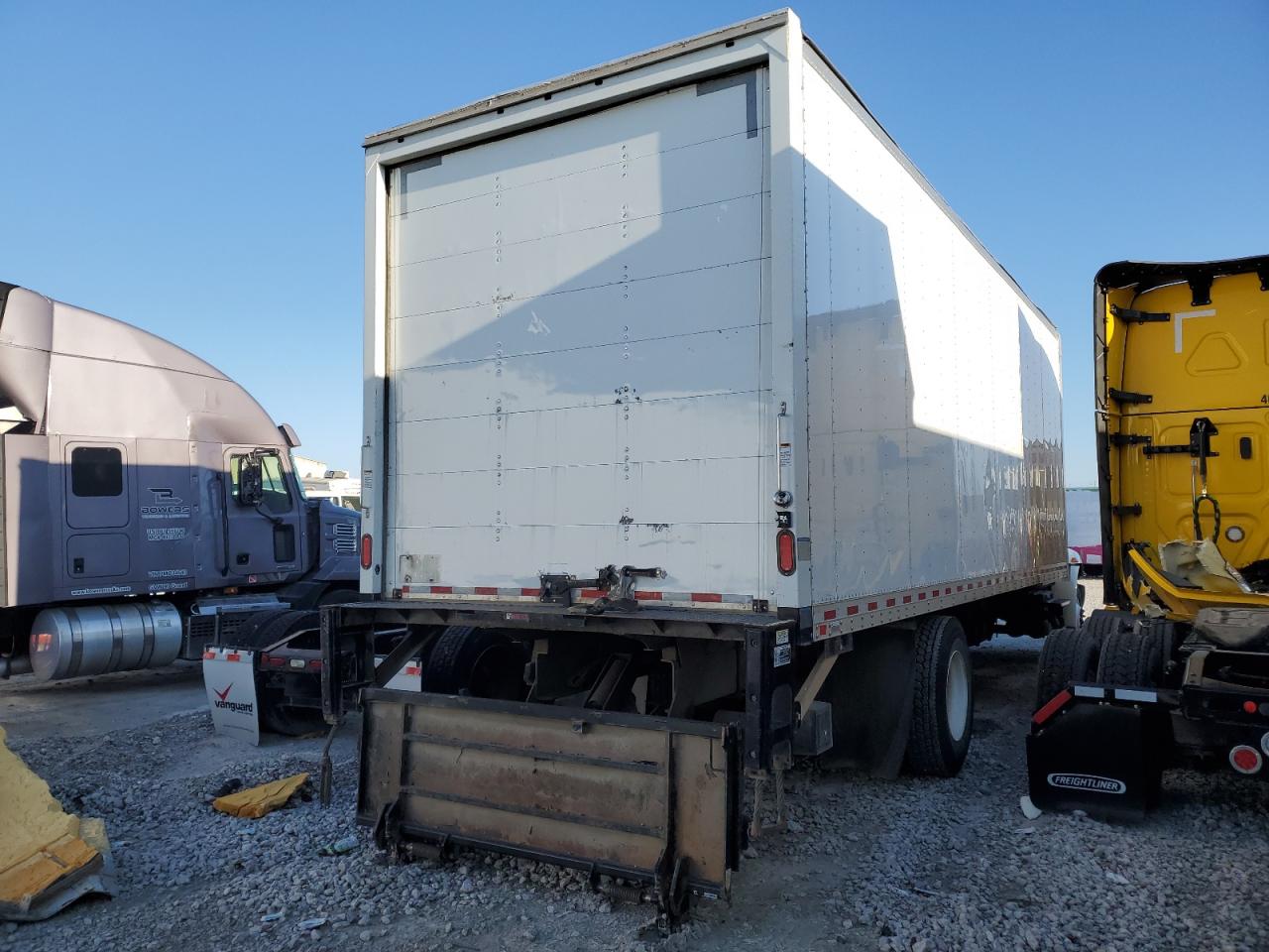 Lot #3034273068 2019 INTERNATIONAL 4000 4300