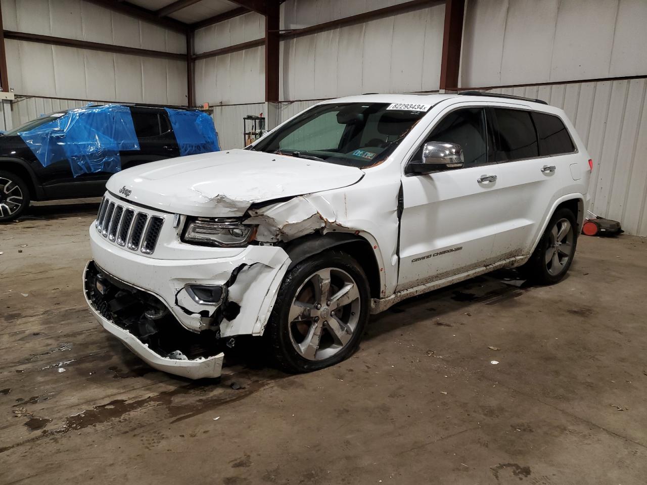  Salvage Jeep Grand Cherokee