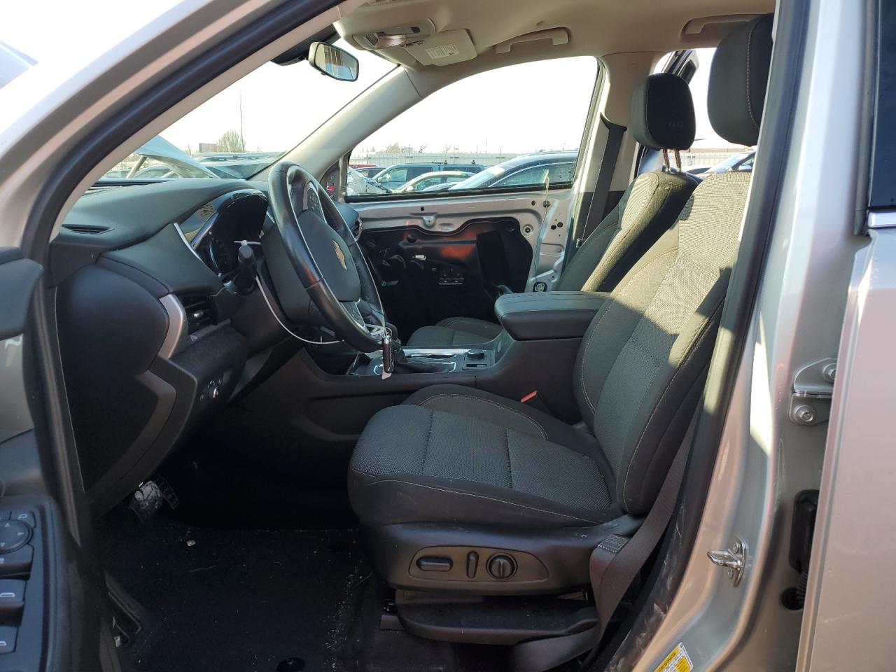 CHEVROLET TRAVERSE LT