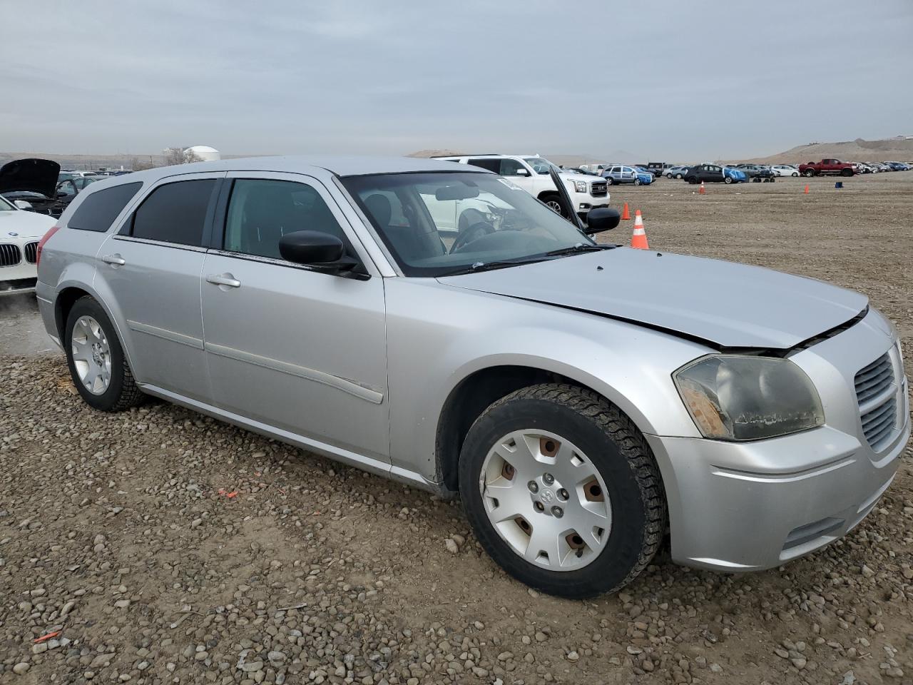 Lot #3034418775 2006 DODGE MAGNUM SE