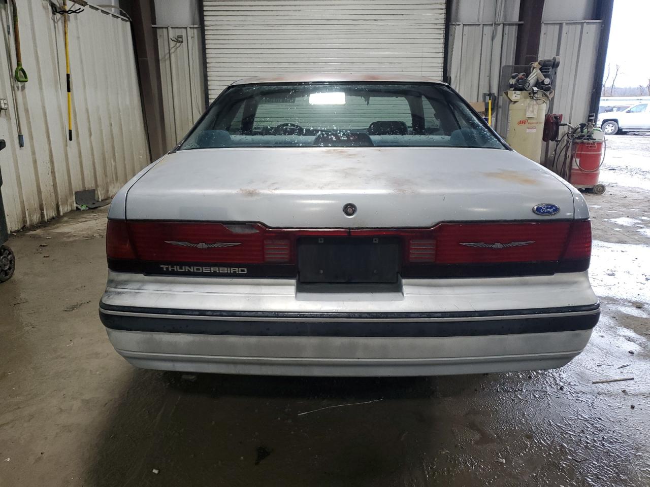 Lot #3050624112 1990 FORD THUNDERBIR