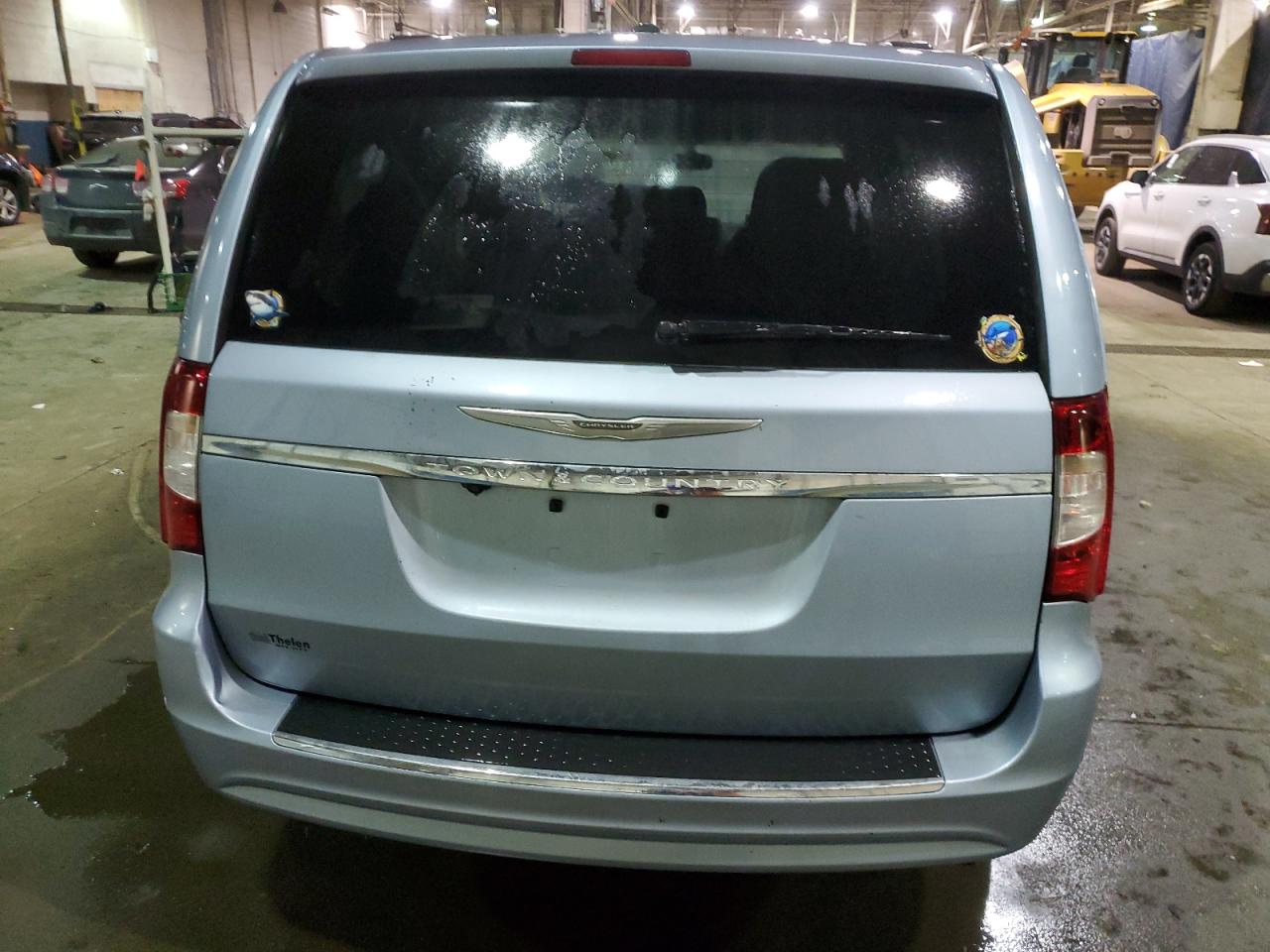 CHRYSLER TOWN & COUNTRY TOURING