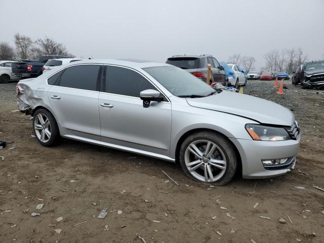 VIN 1VWCN7A32EC072983 2014 VOLKSWAGEN PASSAT no.4