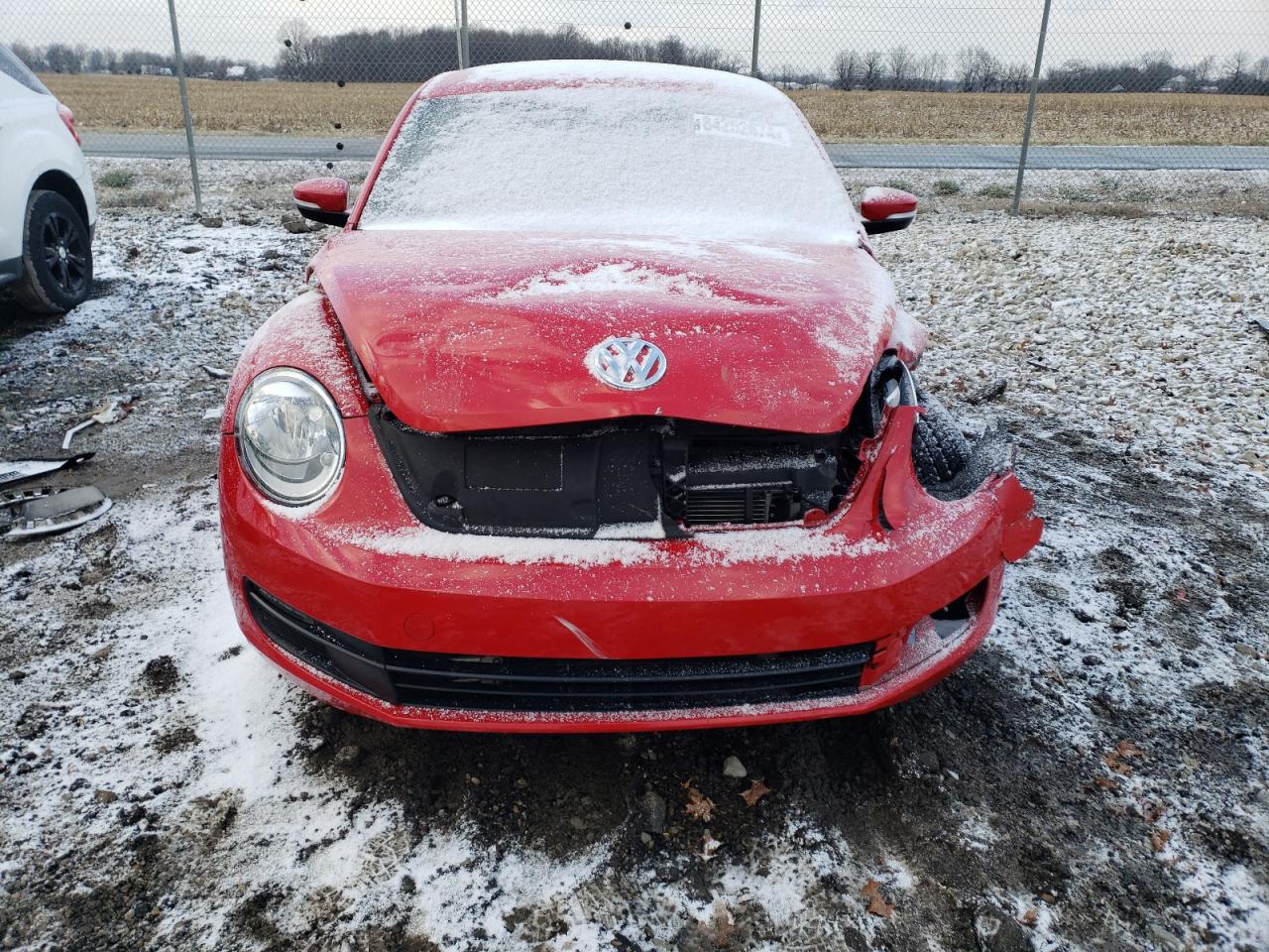 Lot #3026066952 2016 VOLKSWAGEN BEETLE SE